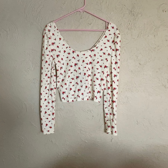 wild fable Tops - NWT Wild Fable long sleeve crop top